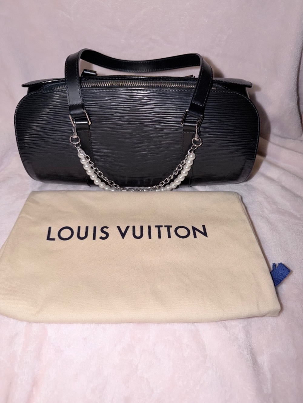 Louis Vuitton Black Epi Leather Soufflot Bag